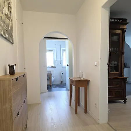 Attraktives In Nuernberg-eibach Apartamento